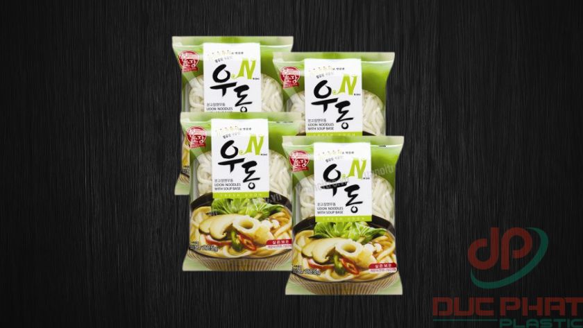 Hình ảnh minh họa chất lượng sản phẩm và uy tín thương hiệu của Bao Bì Đức Phát – nhà cung cấp bao bì mì gói tiêu chuẩn quốc tế. Bao bì mì gói in ống đồng sắc nét kèm logo thương hiệu Bao Bì Đức Phát – đối tác sản xuất đạt chuẩn ISO 15378:2017 và ISO 9001:2015.