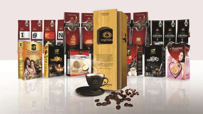 Bao bì cà phê với thiết kế linh hoạt về kiểu dáng, kích thước và màu sắc, giúp nâng cao nhận diện thương hiệu và trải nghiệm người dùng Các sản phẩm cà phê với bao bì nhiều kiểu dáng, kích thước và màu sắc khác nhau, thể hiện sự linh hoạt trong thiết kế OEM/ODM